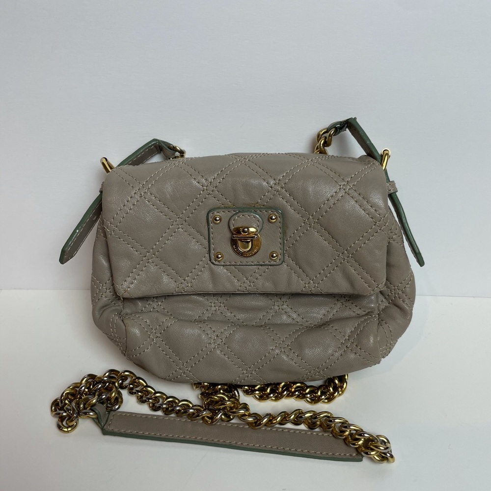 Marc Jacobs Taupe Quilted Chain Link Strap Bag